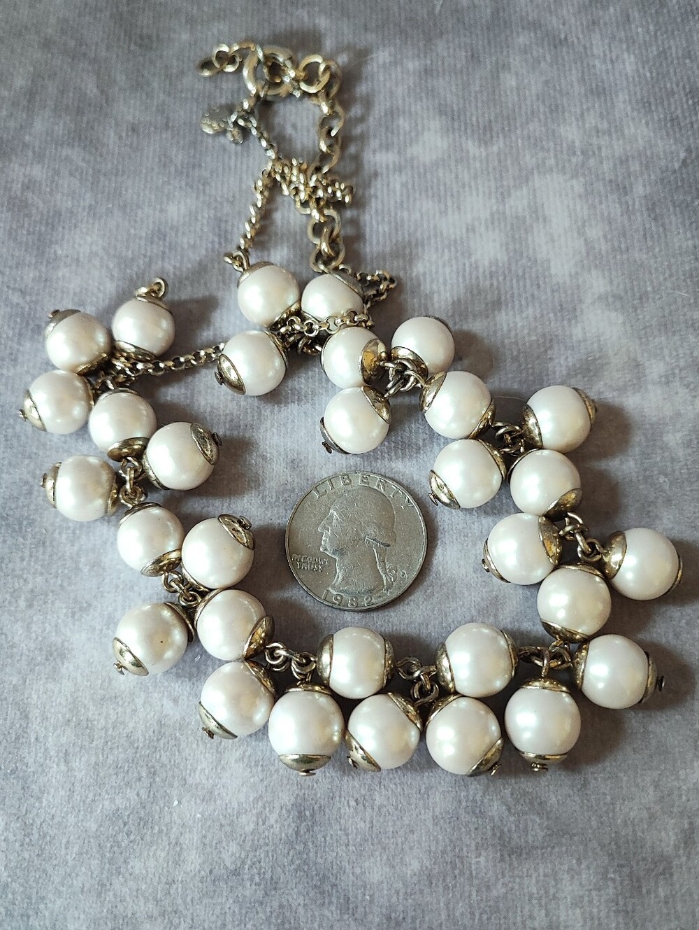 J. Crew Signed Gold Tone Faux Pearl Cha Cha Necklace Lifesaver Clasp - Picture 4 of 7